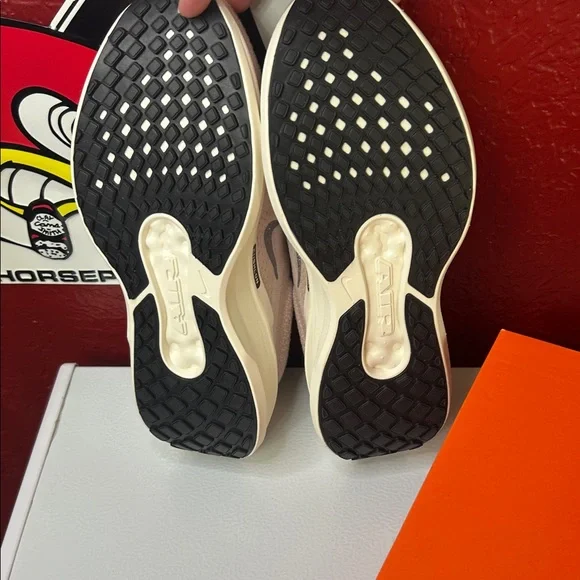 Nike Women's Light Pink and Gray Sneakers - Picture 5 of 5